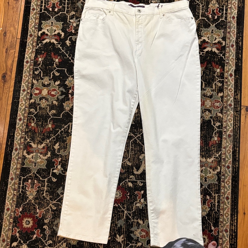 Gloria Vanderbilt Women's Straight Leg White Jeans